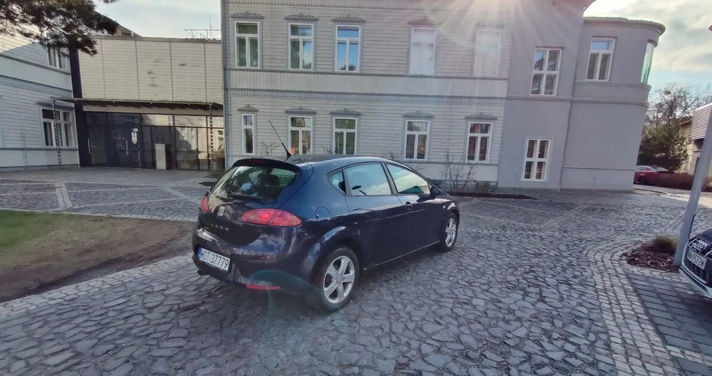 Seat Leon cena 9600 przebieg: 287000, rok produkcji 2007 z Otwock małe 154